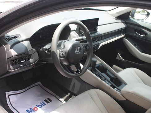 Used 2024 Honda Accord EX image 23