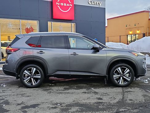 Certified 2025 Nissan Rogue SL w/ Tech Package AWD/4WD image 8