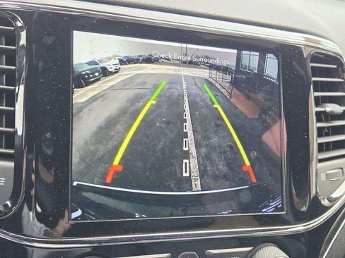 Used 2019 Jeep Grand Cherokee Limited image 28