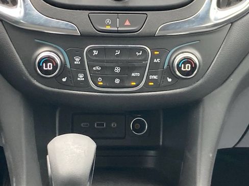 Used 2024 Chevrolet Equinox LT AWD/4WD image 14