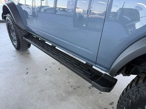 Used 2024 Ford Bronco Black Diamond image 4