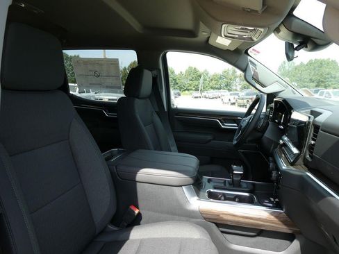 New 2026 Chevrolet Silverado 1500 RST AWD/4WD image 10