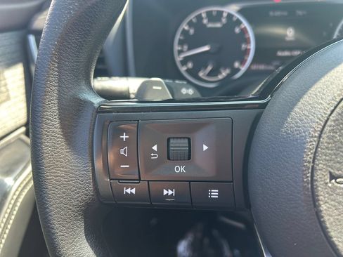 Used 2023 Nissan Rogue SV AWD/4WD image 33