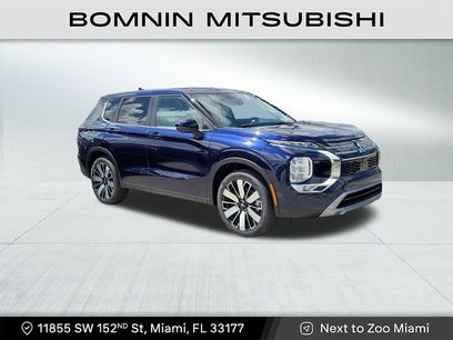 New 2025 Mitsubishi Outlander SE