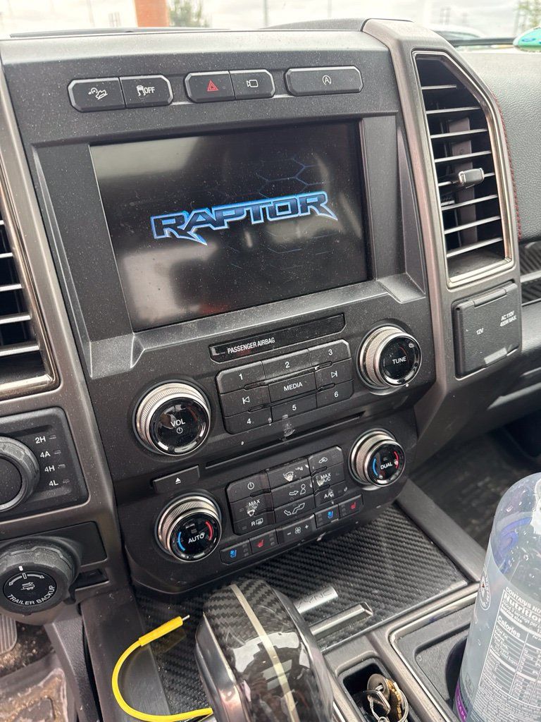 Used 2018 Ford F150 Raptor w/ Equipment Group 802A Luxury AWD/4WD image 16