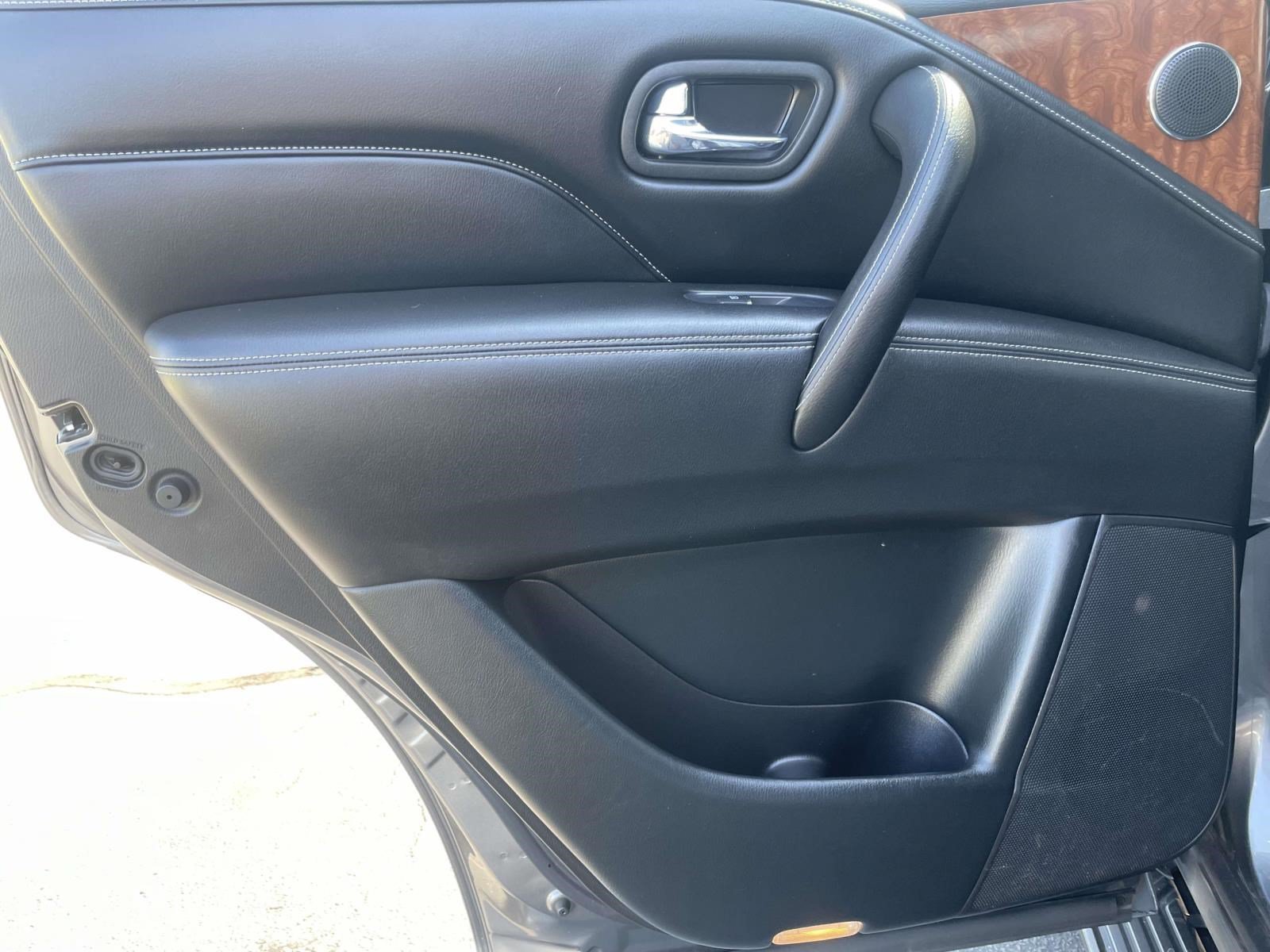 Used 2019 INFINITI QX80 Luxe AWD/4WD image 15