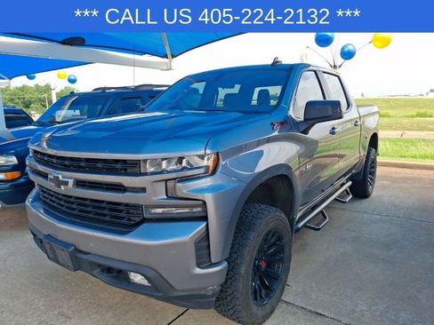 Used 2021 Chevrolet Silverado 1500 RST w/ Z71 Off-Road Package AWD/4WD image 3