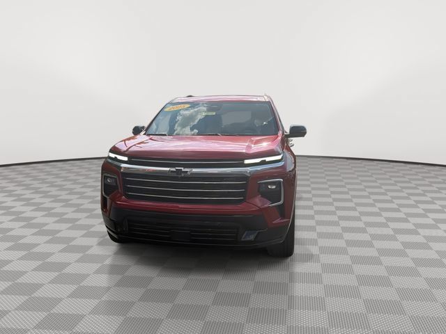 Certified 2025 Chevrolet Traverse High Country w/ LPO, Floor Liner Package FWD image 5