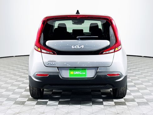 Used 2022 Kia Soul LX w/ Technology Package image 8