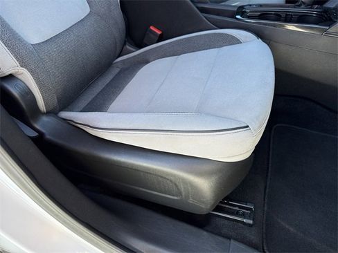 Used 2024 Chevrolet TrailBlazer LS w/ LS Convenience Package image 23