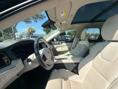 Used 2022 Volvo XC60 T8 Inscription w/ Advanced Package AWD/4WD image 25