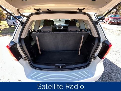 Used 2013 Dodge Journey SXT w/ Flexible Seating Group image 9