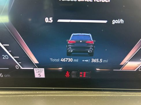 Used 2024 BMW X5 sDrive40i w/ M Sport Package image 60