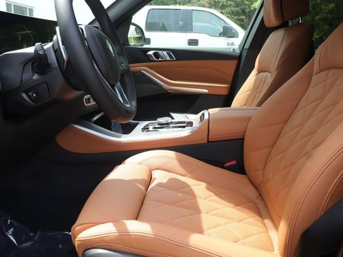 New 2026 BMW X5 sDrive40i w/ Climate Comfort Package RWD image 11