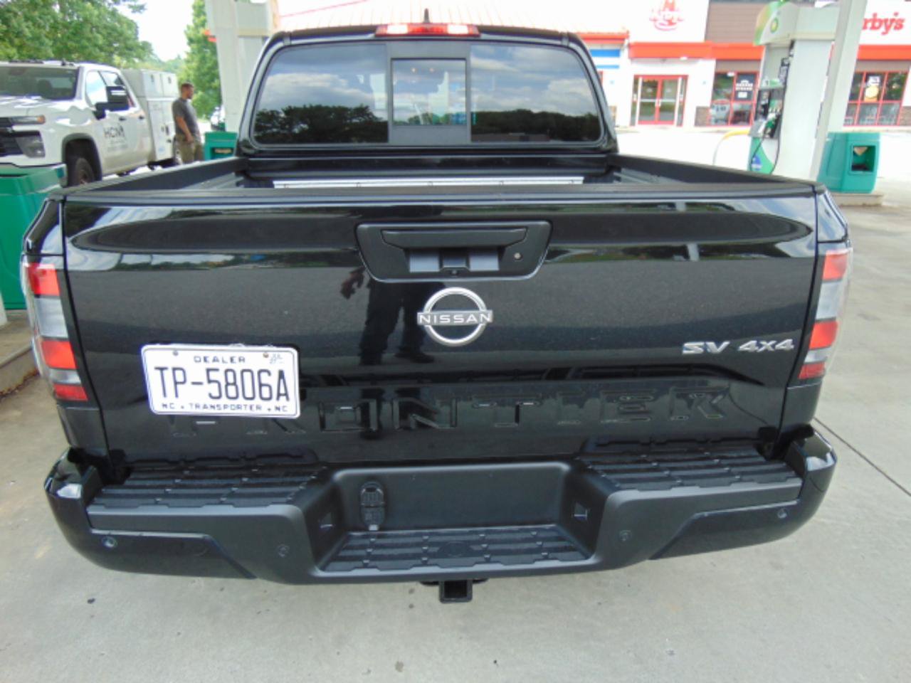 Used 2022 Nissan Frontier SV AWD/4WD image 36