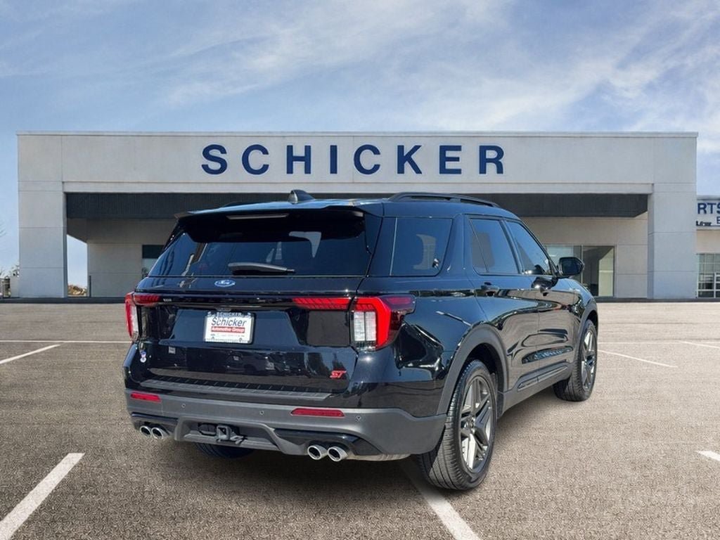 Used 2026 Ford Explorer ST w/ Sun And Sound Package AWD/4WD image 3