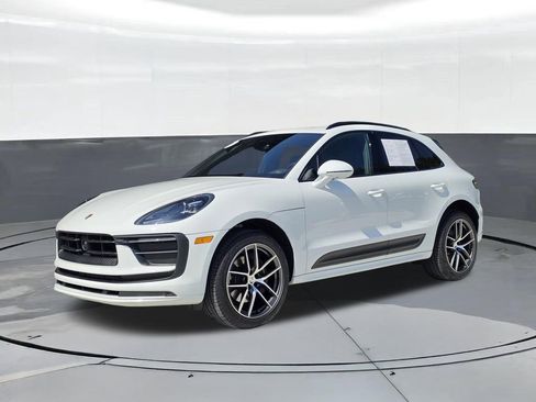 Certified 2025 Porsche Macan Turbo AWD/4WD image 1