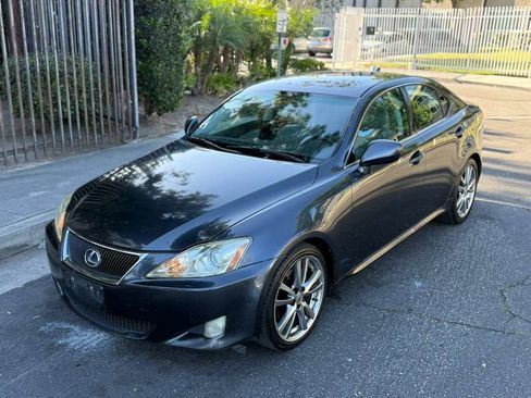 Used 2008 Lexus IS 250 image 2