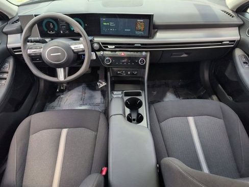 Used 2025 Hyundai Sonata SEL FWD image 25