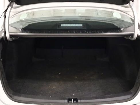 Used 2025 Toyota Corolla SE image 28