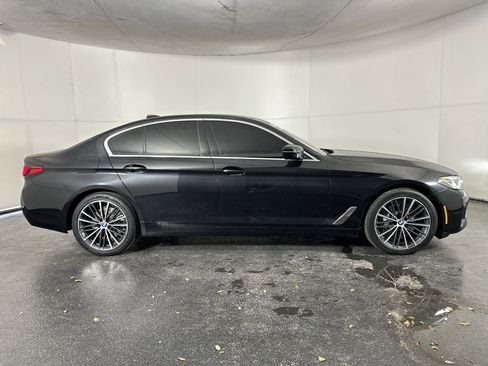 Used 2022 BMW 540i w/ Premium Package image 13