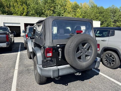 Used 2016 Jeep Wrangler Sport AWD/4WD image 14