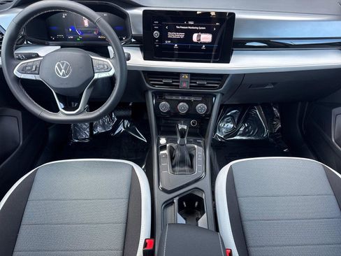 New 2026 Volkswagen Taos S image 12