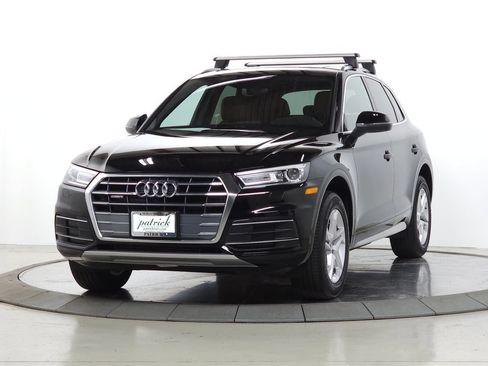 Used 2019 Audi Q5 2.0T Premium w/ Convenience Package AWD/4WD image 3