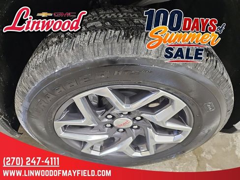 Used 2024 GMC Sierra 1500 SLT w/ SLT Premium Plus Package AWD/4WD image 9