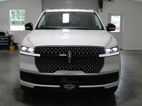 New 2026 Lincoln Navigator Premiere AWD/4WD image 57