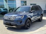Used 2018 Ford Explorer XLT image 2