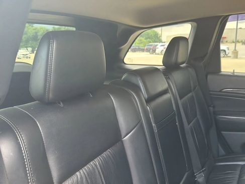 Used 2011 Jeep Grand Cherokee Laredo AWD/4WD image 50