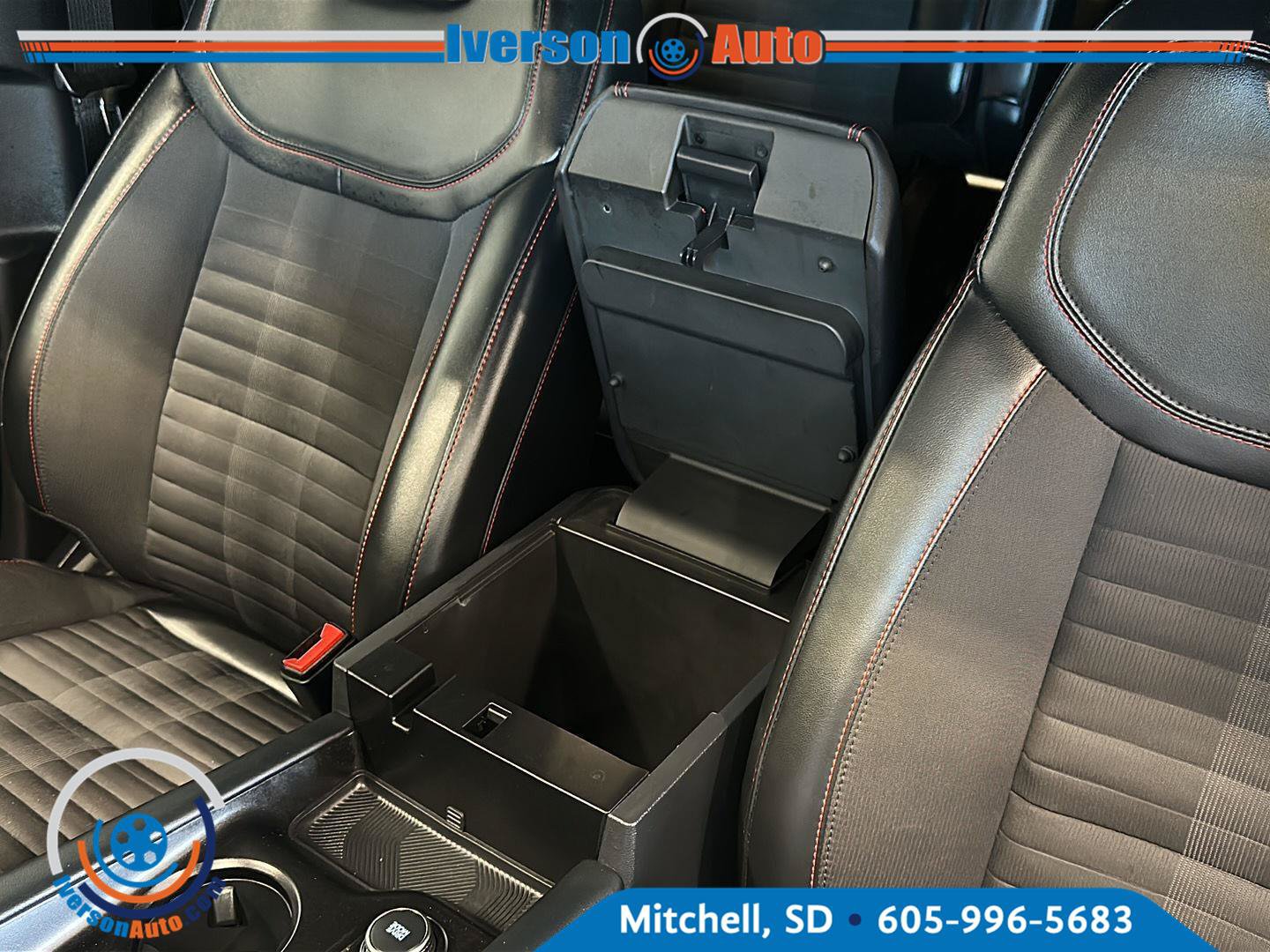 Used 2025 Ford Explorer ST-Line AWD/4WD image 23