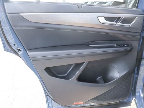 New 2026 Volkswagen Atlas Cross Sport SE image 31