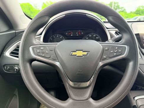 Used 2022 Chevrolet Malibu LT FWD image 20