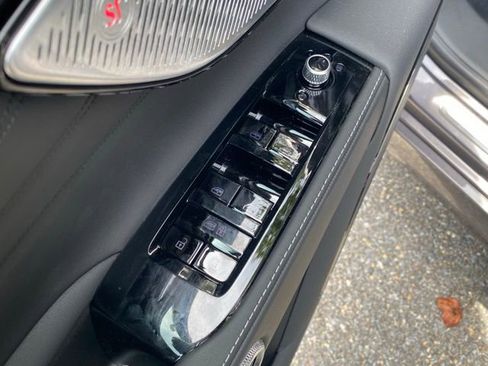 New 2025 Maserati Grecale GT image 18