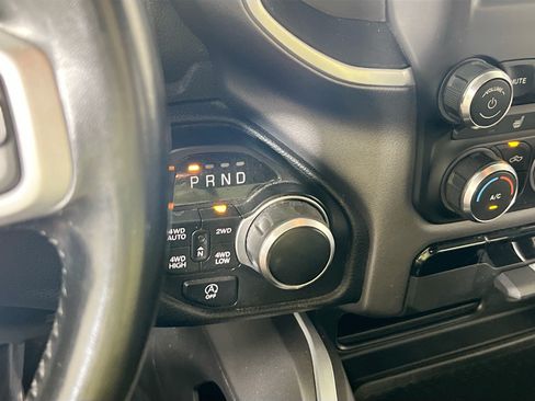 Used 2022 RAM 1500 Big Horn AWD/4WD image 16