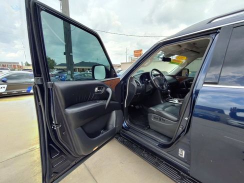 Used 2019 Nissan Armada Platinum w/ Captain's Chairs Package RWD image 13