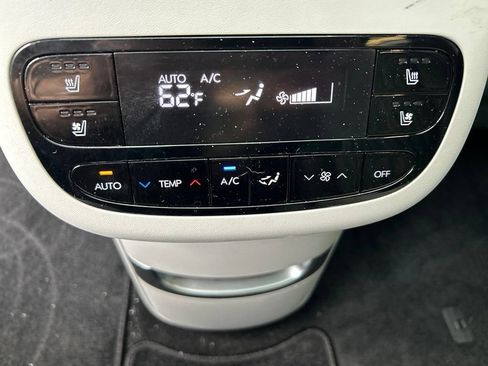 Used 2026 Hyundai Ioniq 9 Calligraphy AWD/4WD image 21