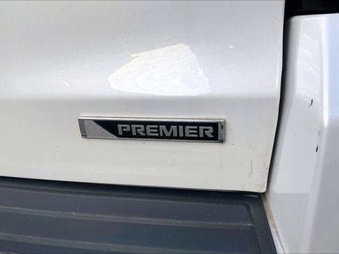 Used 2017 Chevrolet Tahoe Premier AWD/4WD image 10