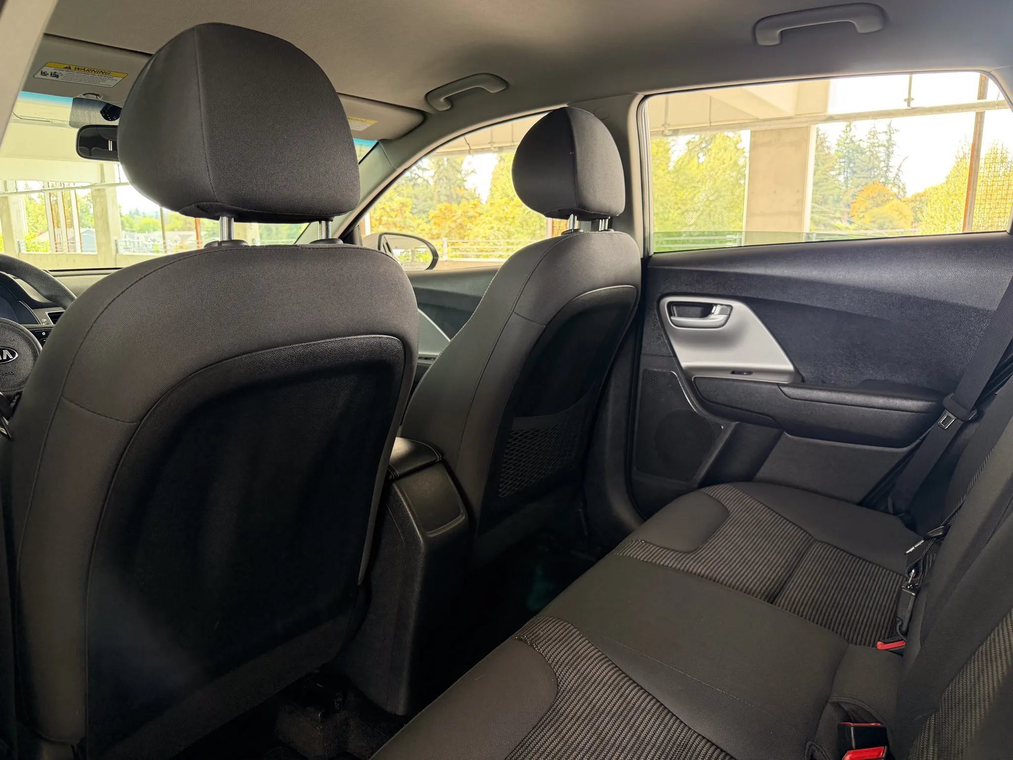 Used 2018 Kia Niro LX FWD image 18