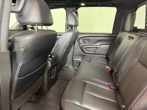 Used 2021 Nissan Titan PRO-4X w/ Pro-4x Convenience Package AWD/4WD image 23