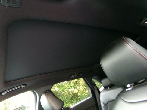 Used 2023 Ford Edge ST-Line AWD/4WD image 17