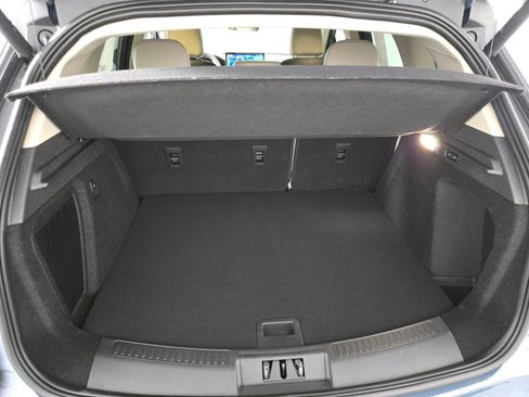 New 2026 Lincoln Corsair Premiere image 16