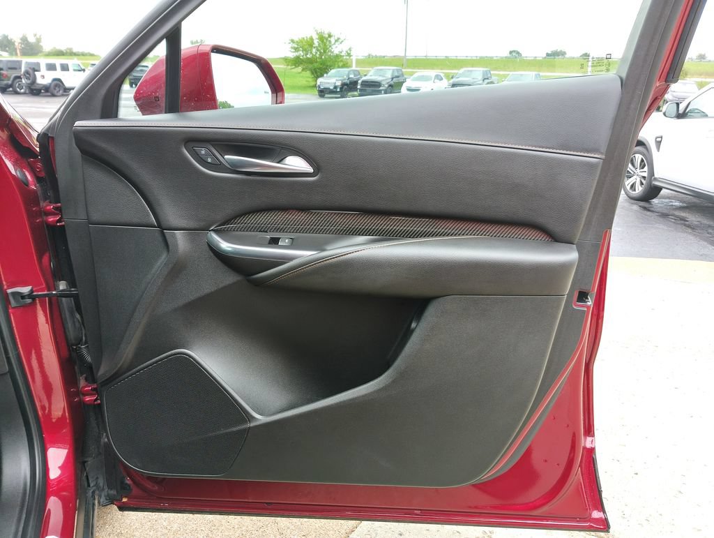 Used 2019 Cadillac XT4 Sport AWD/4WD image 25