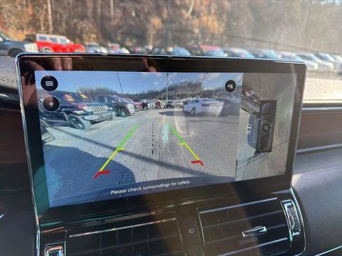 Used 2023 Lincoln Navigator Reserve image 14