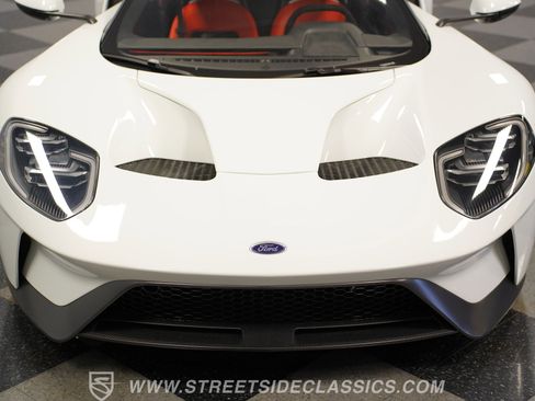 Used 2017 Ford GT RWD image 20