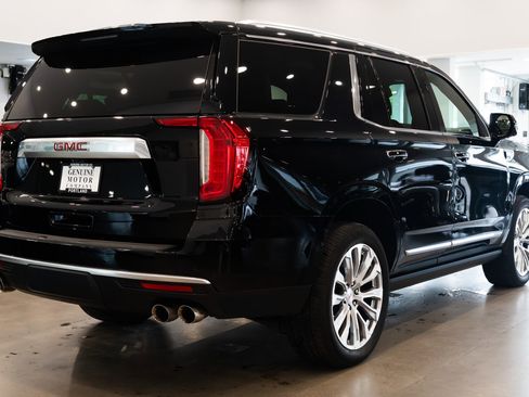 Used 2024 GMC Yukon Denali w/ Denali Reserve Package AWD/4WD image 4