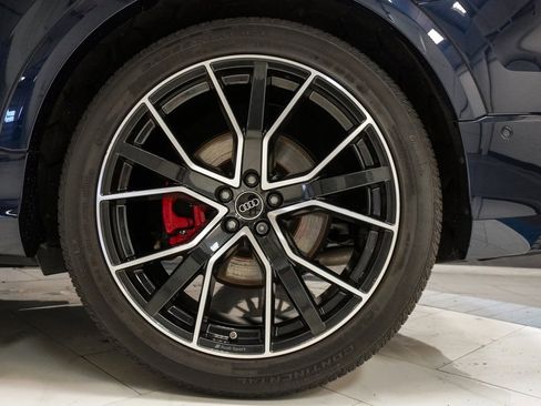 Used 2023 Audi Q8 Prestige w/ Prestige Package image 37