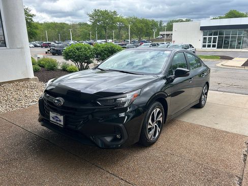 Used 2023 Subaru Legacy Premium AWD/4WD image 1